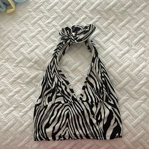 Cute cropped shein top!